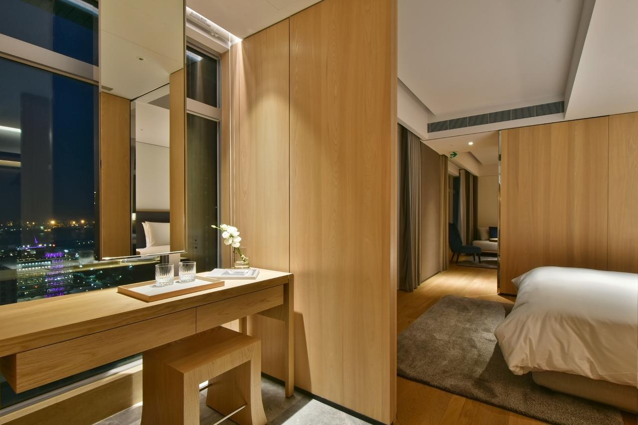 Hotel Silks Club Kaohsiung Esterno foto Deluxe Suite